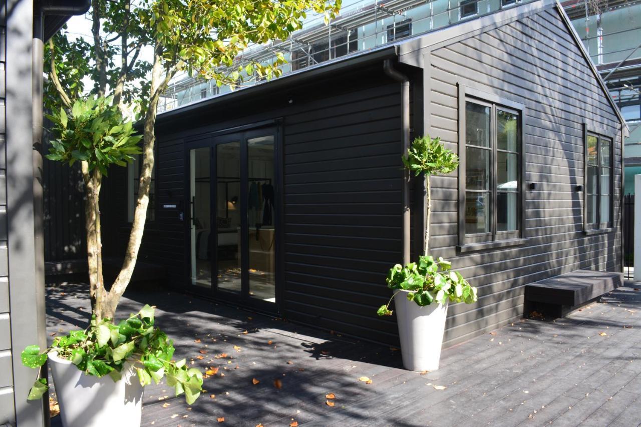 The Tack Rooms Christchurch Exterior foto